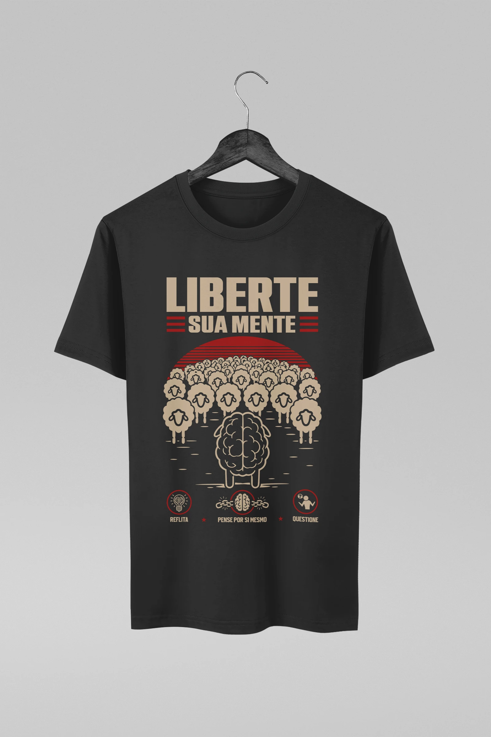 Camiseta preta com estampa inspirada no conceito de libertação da mente
