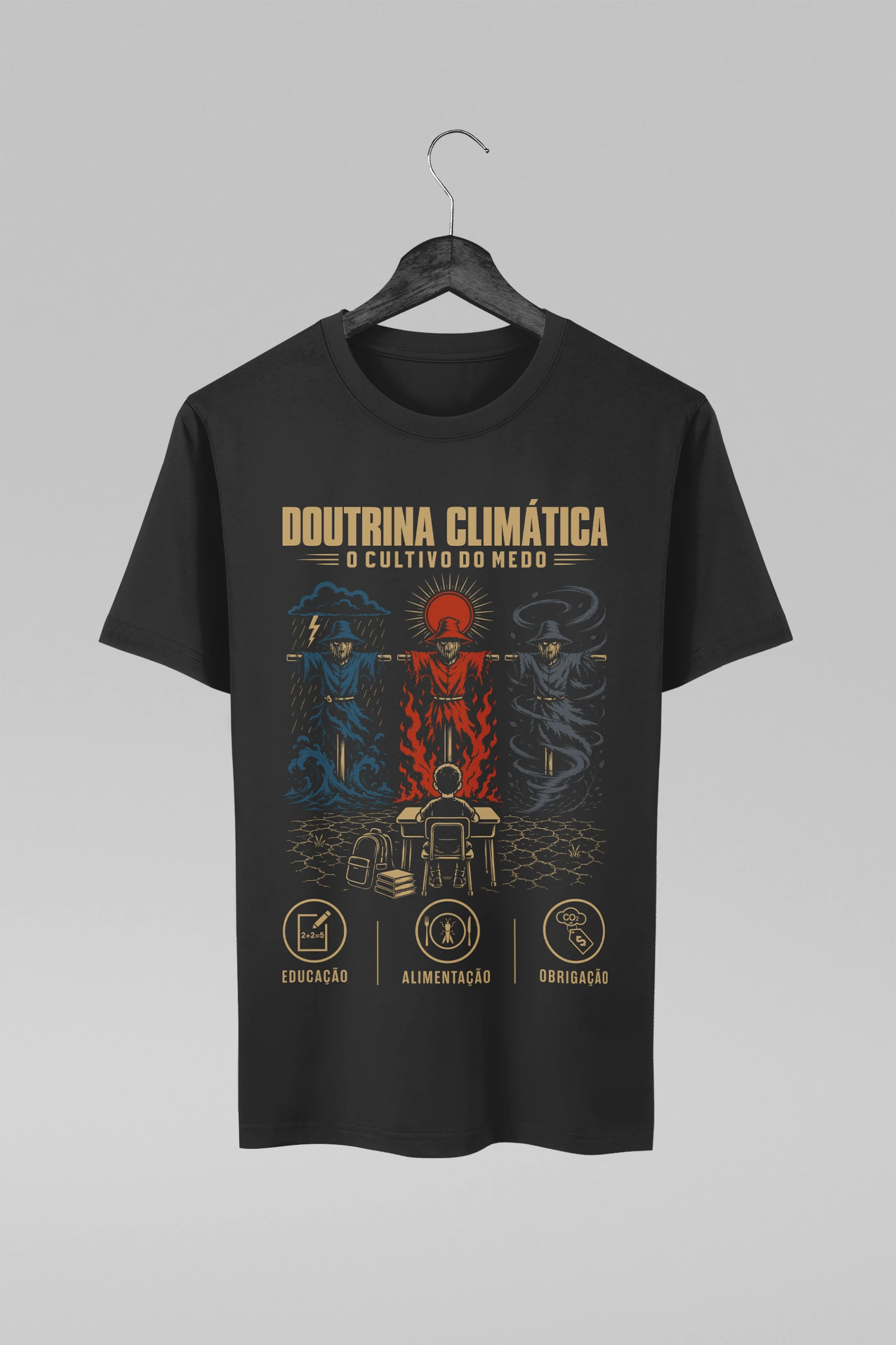Camiseta preta com estampa inspirada sobre mudanças climáticas, pensamento crítico, medo e engenharia social.