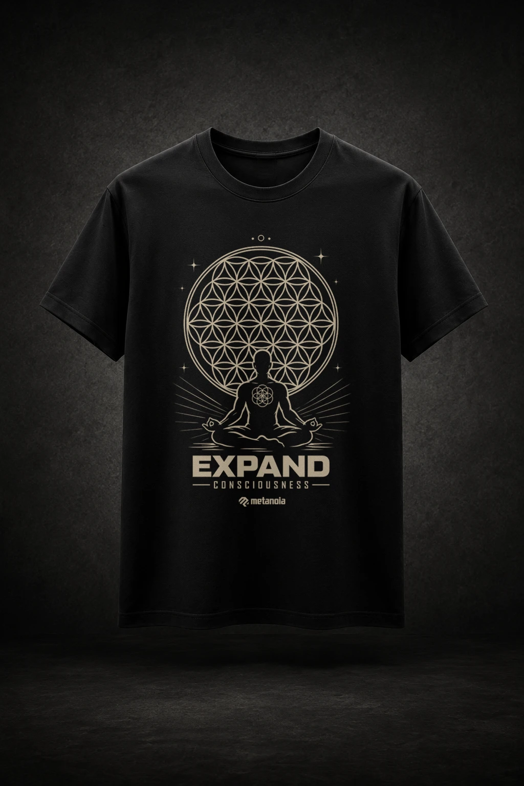 Camiseta preta com estampa sobre expansão da consciência e a Flor da Vida